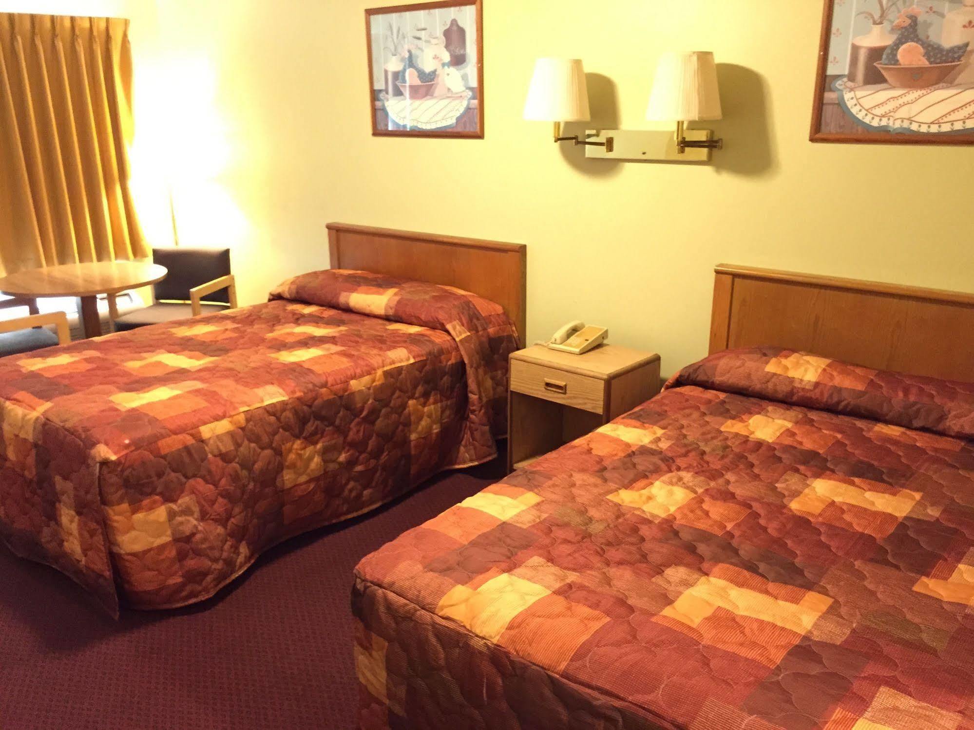 Sebring Inn Exteriér fotografie