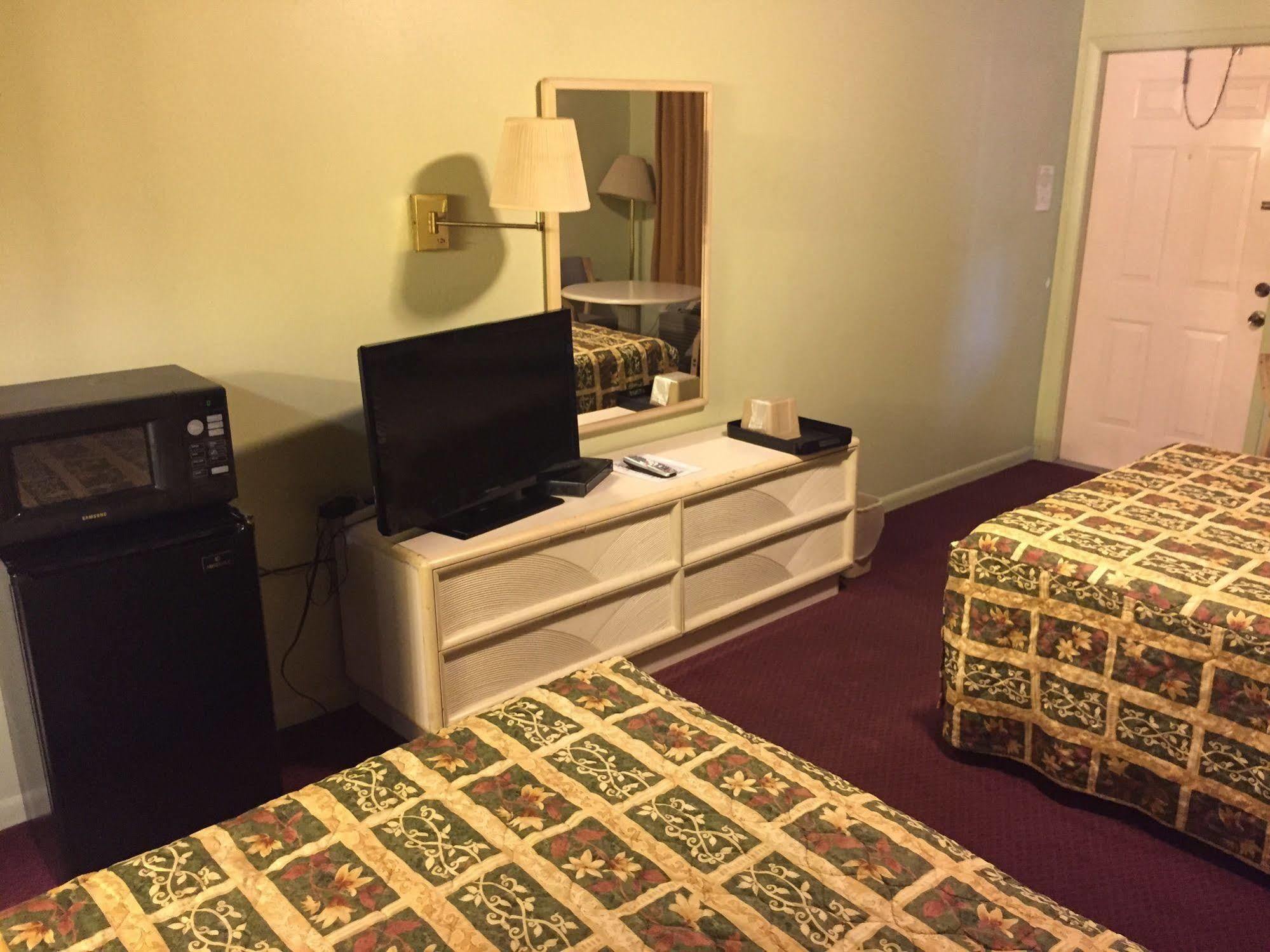 Sebring Inn Exteriér fotografie