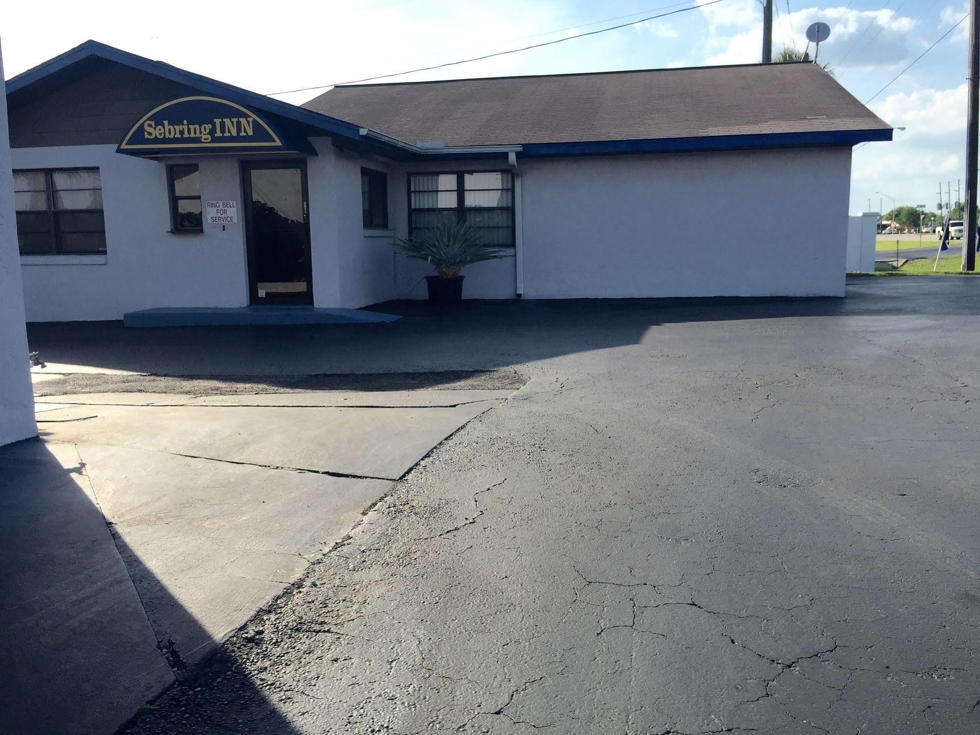 Sebring Inn Exteriér fotografie